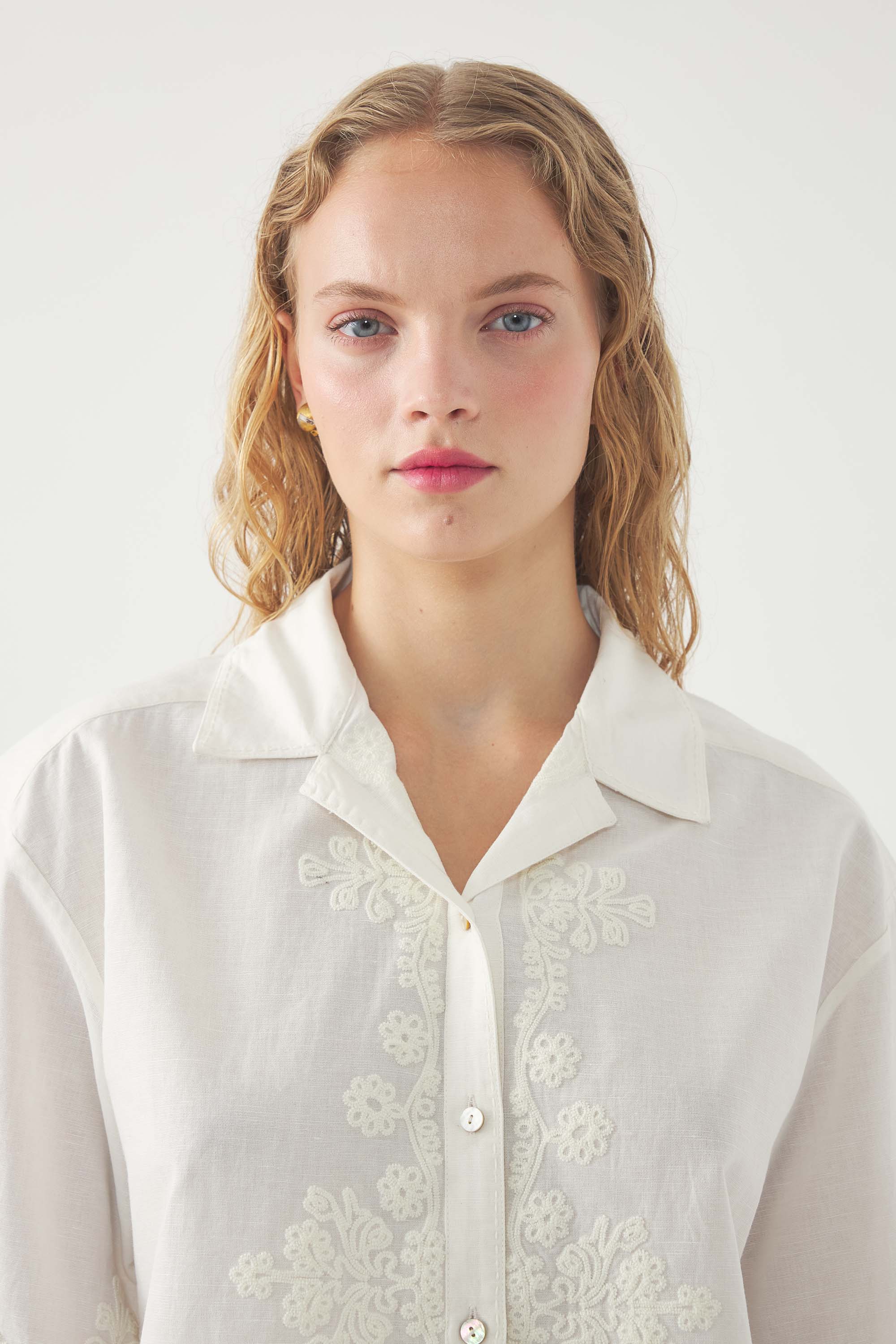 Embroidered Blouse Adonis