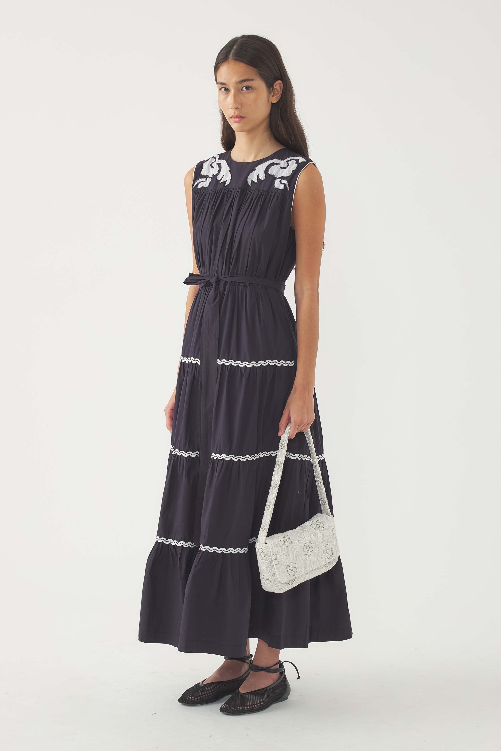 Embroidered Baguette Bag Marguerite