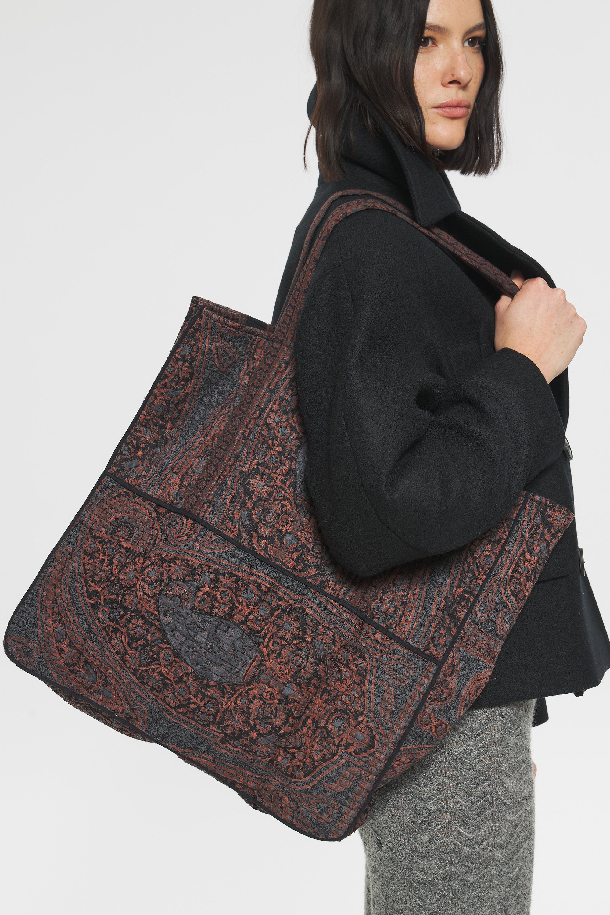 Tajaro Tote bag